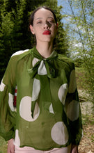 Load image into Gallery viewer, Curate keep your cool blouse