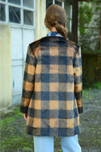 Load image into Gallery viewer, Coop longing fur you coat